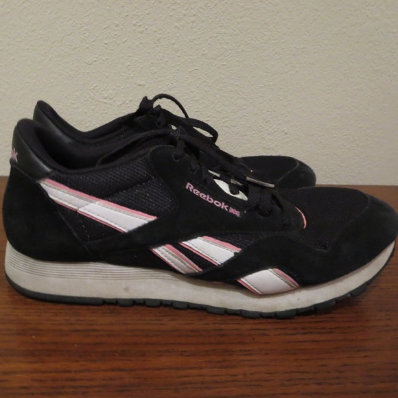 black reebok classic suede